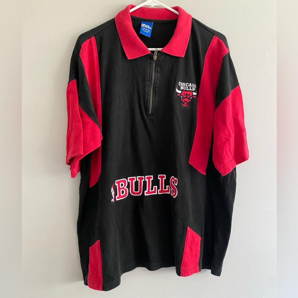 Vintage Chicago bulls half zip tee